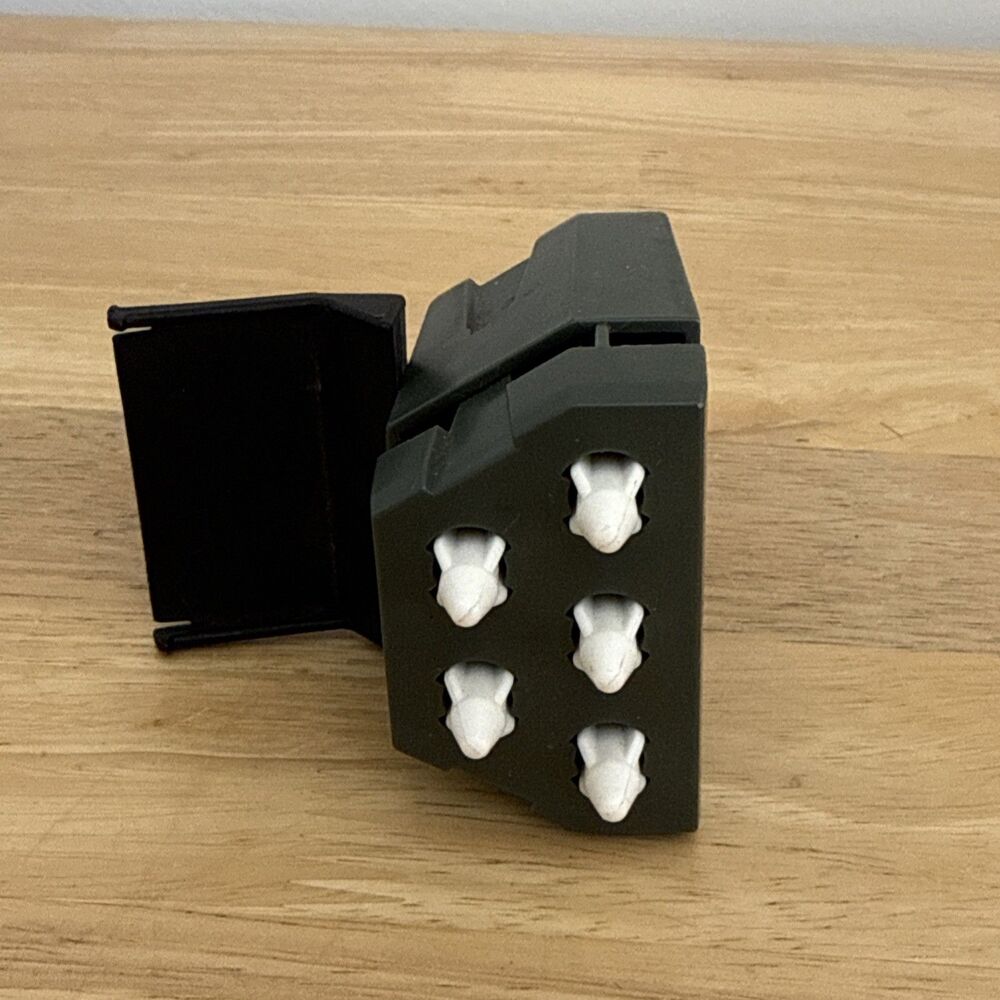 GI Joe ARAH 1988 Mean Dog Parts Missile Box With Pivot Ledge 5 White Missiles - Picture 2 of 8